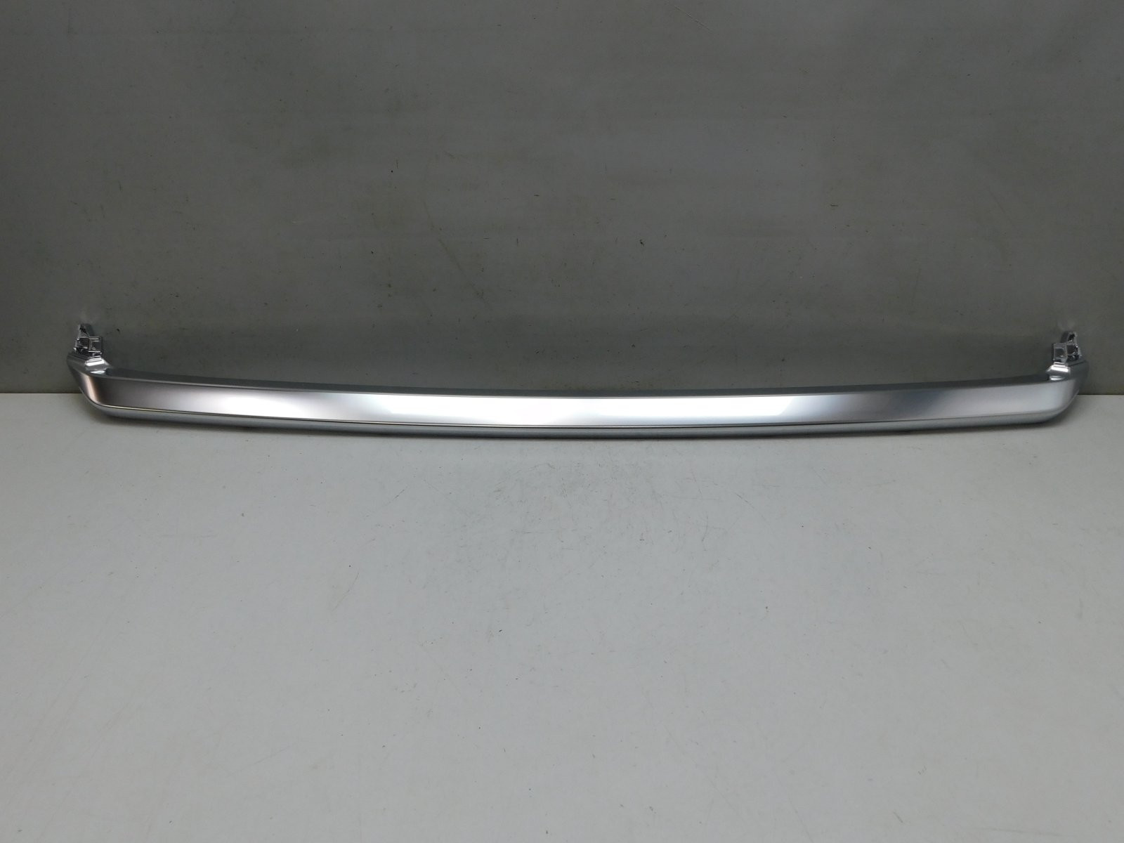 Молдинг решетки радиатора Lexus RX IV 2015>