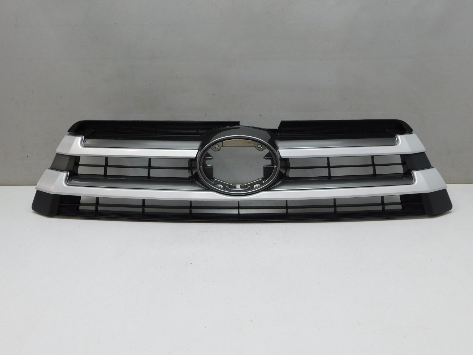 Решетка радиатора Toyota Highlander III 2013>