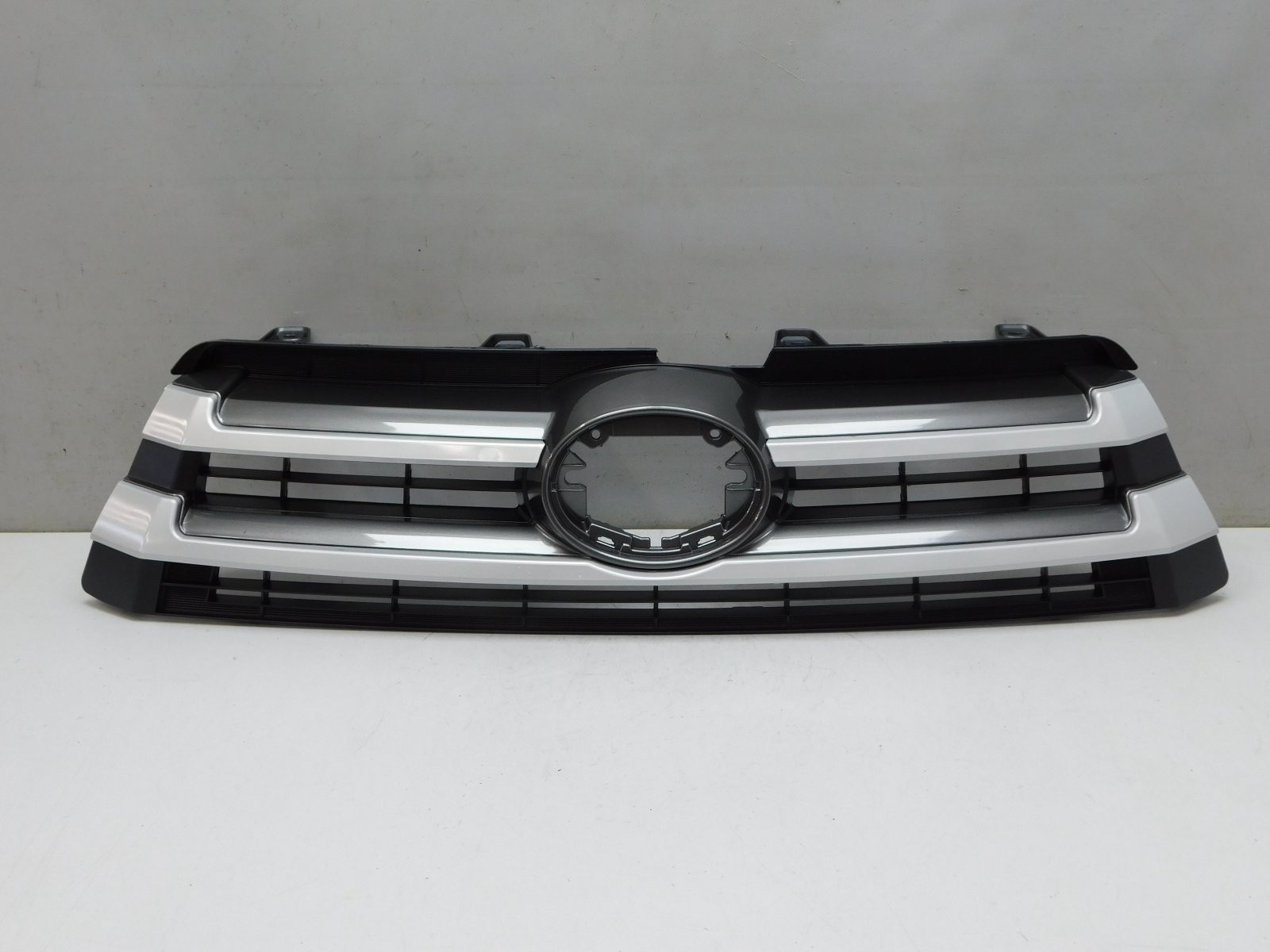 Решетка радиатора Toyota Highlander III 2013>