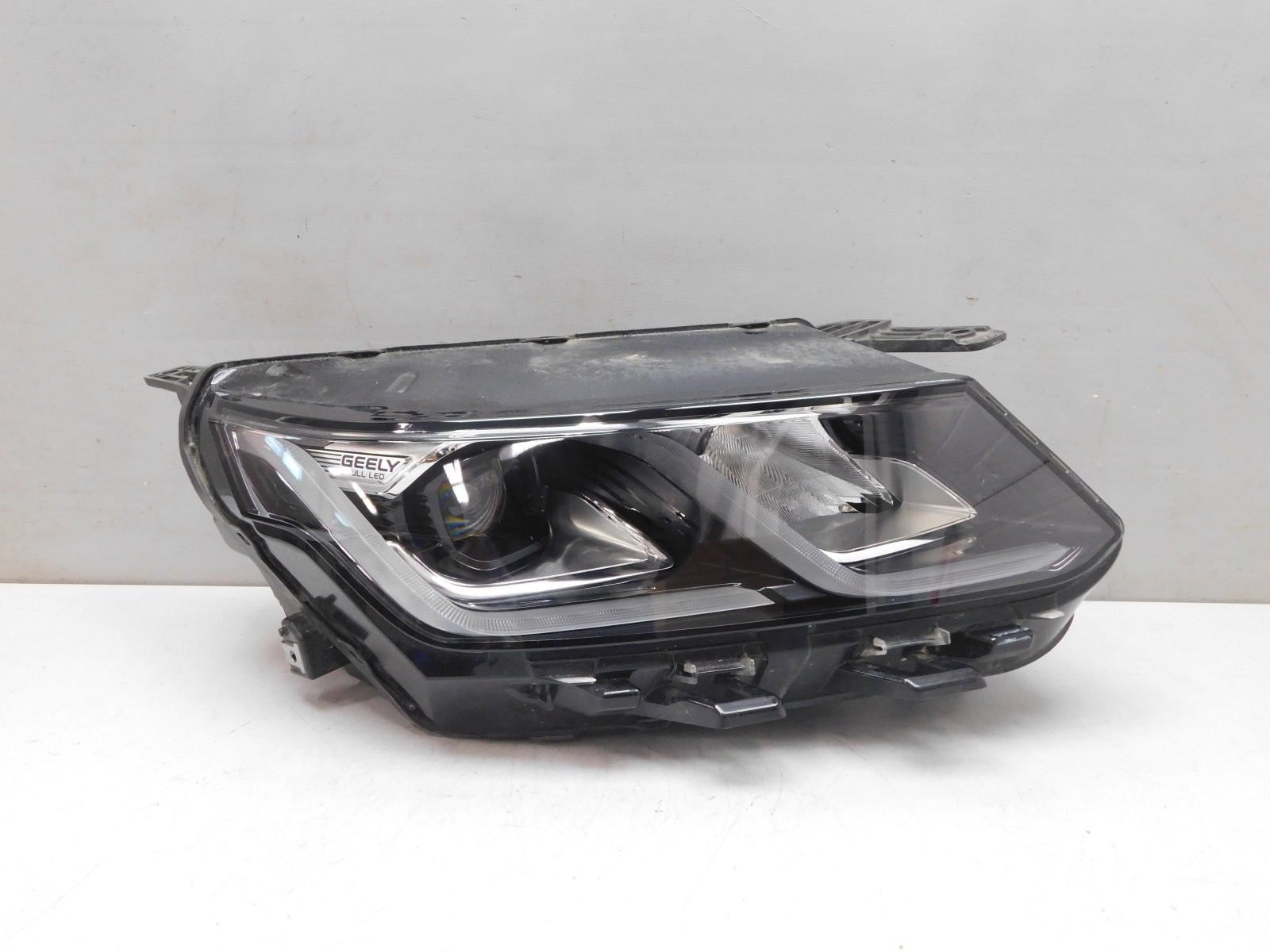 Фара правая Geely Coolray I 2020>