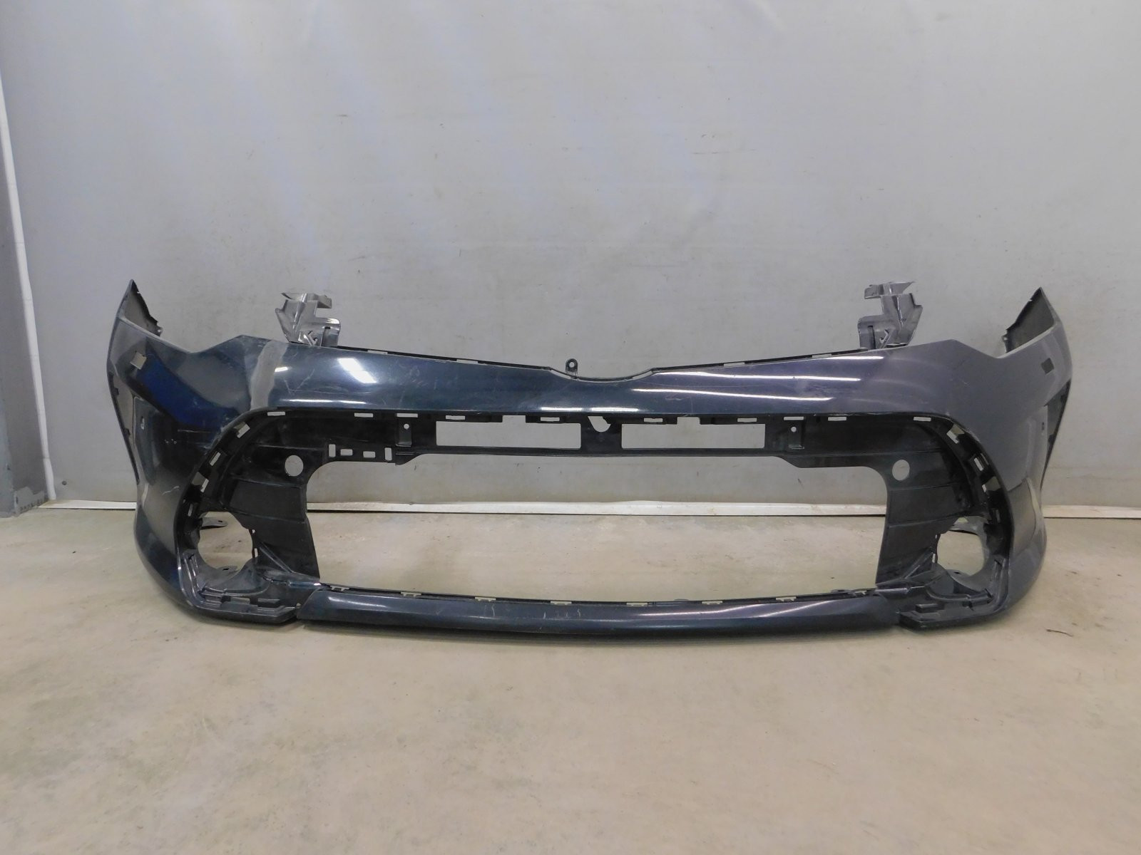 Бампер передний Toyota Camry V50 2011-2018