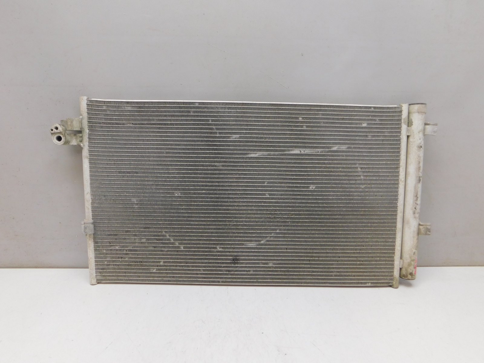 Радиатор кондиционера BMW 5-серия G30 2016>