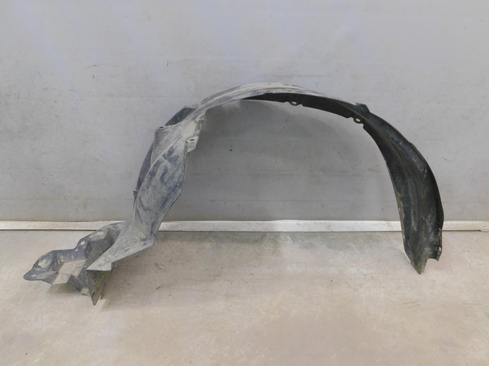 Локер передний правый Toyota Fortuner 2015>