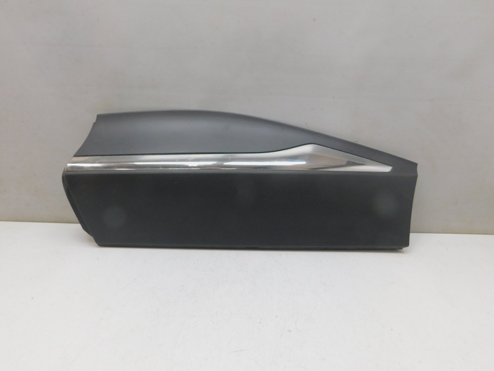 Накладка двери задней левой Renault Kaptur 2016>