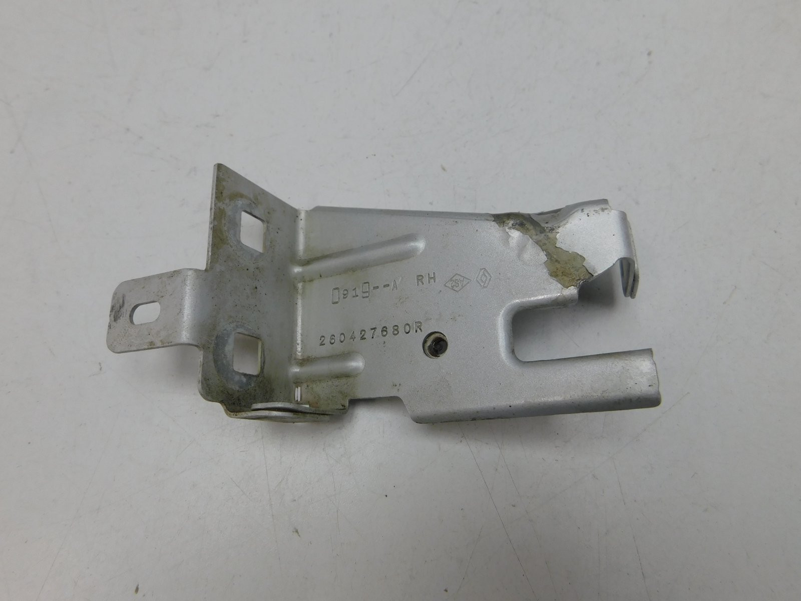 Кронштейн фары Renault Arkana 2019>