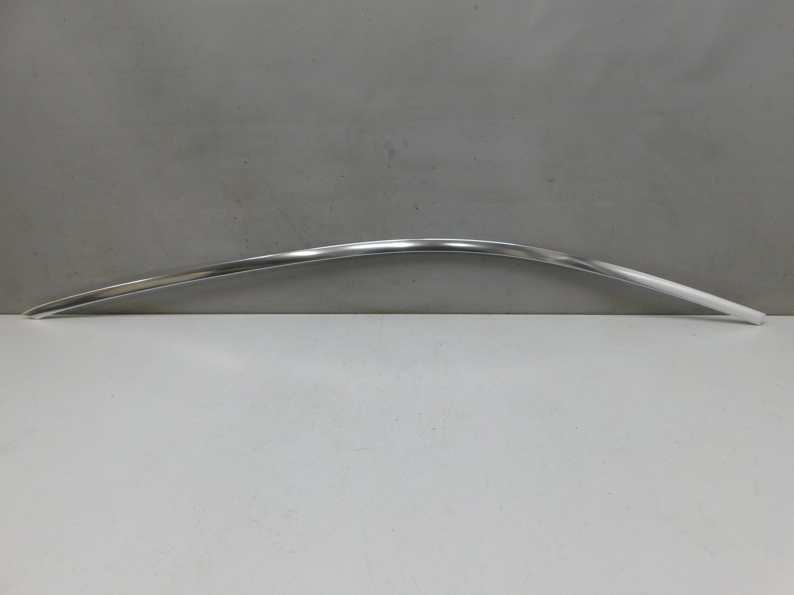 Молдинг двери передней левой Mercedes-Benz E-Klasse W213 2016>