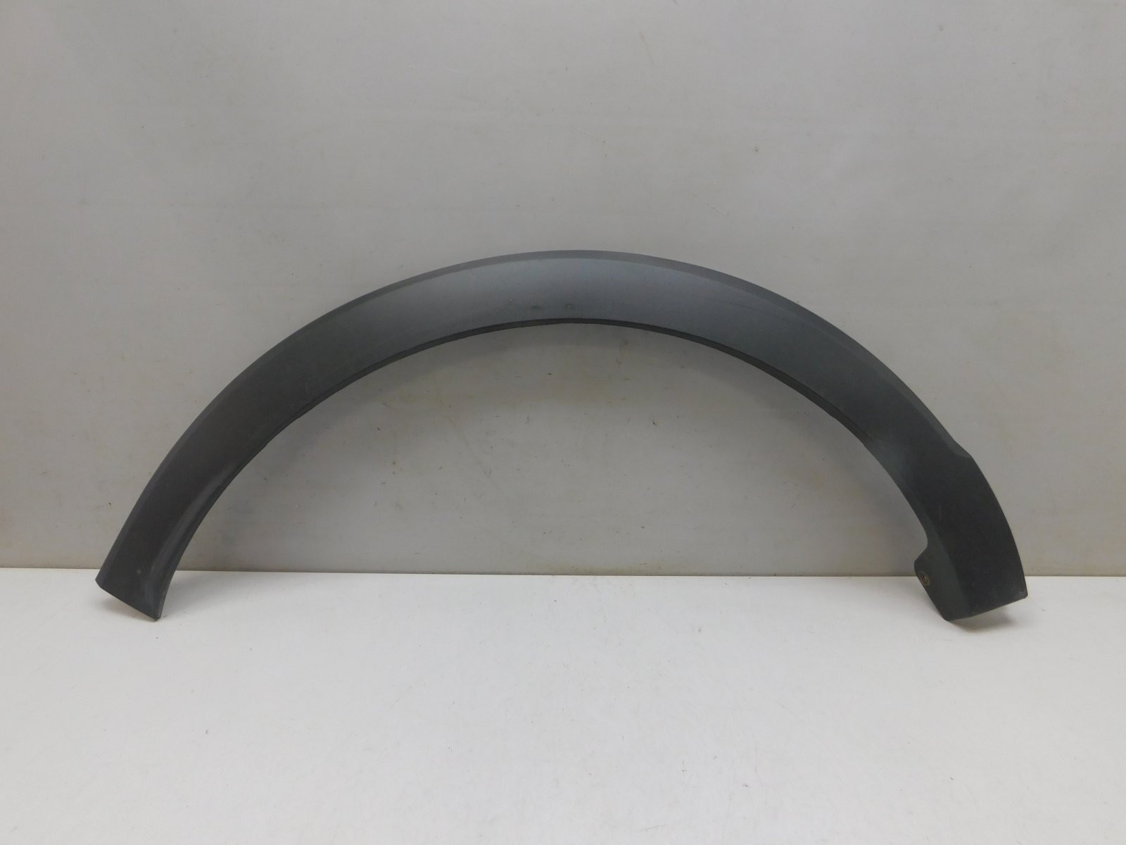 Накладка крыла заднего  правого Renault Kaptur 2016>