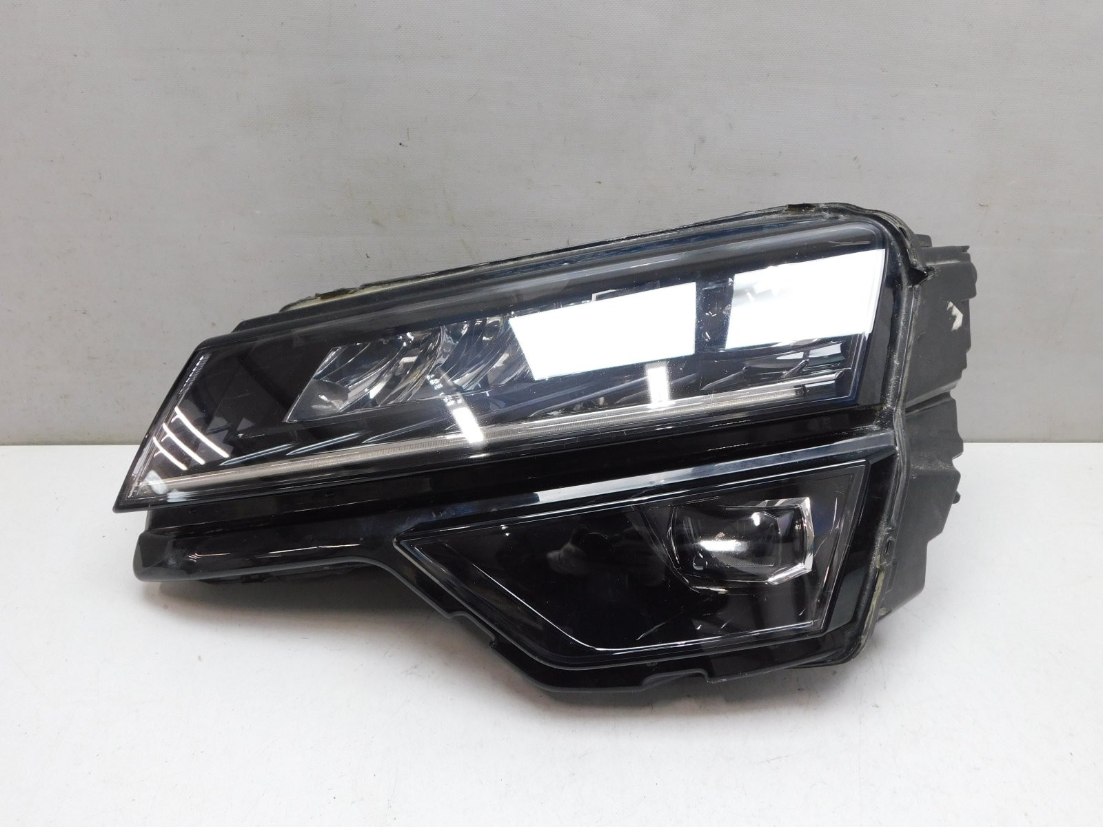 Фара левая Skoda Karoq 2017>