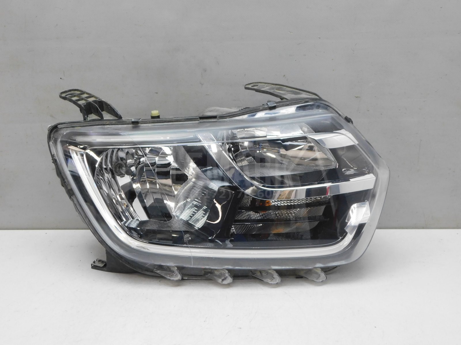 Фара правая Renault Duster II 2021> 260103537R