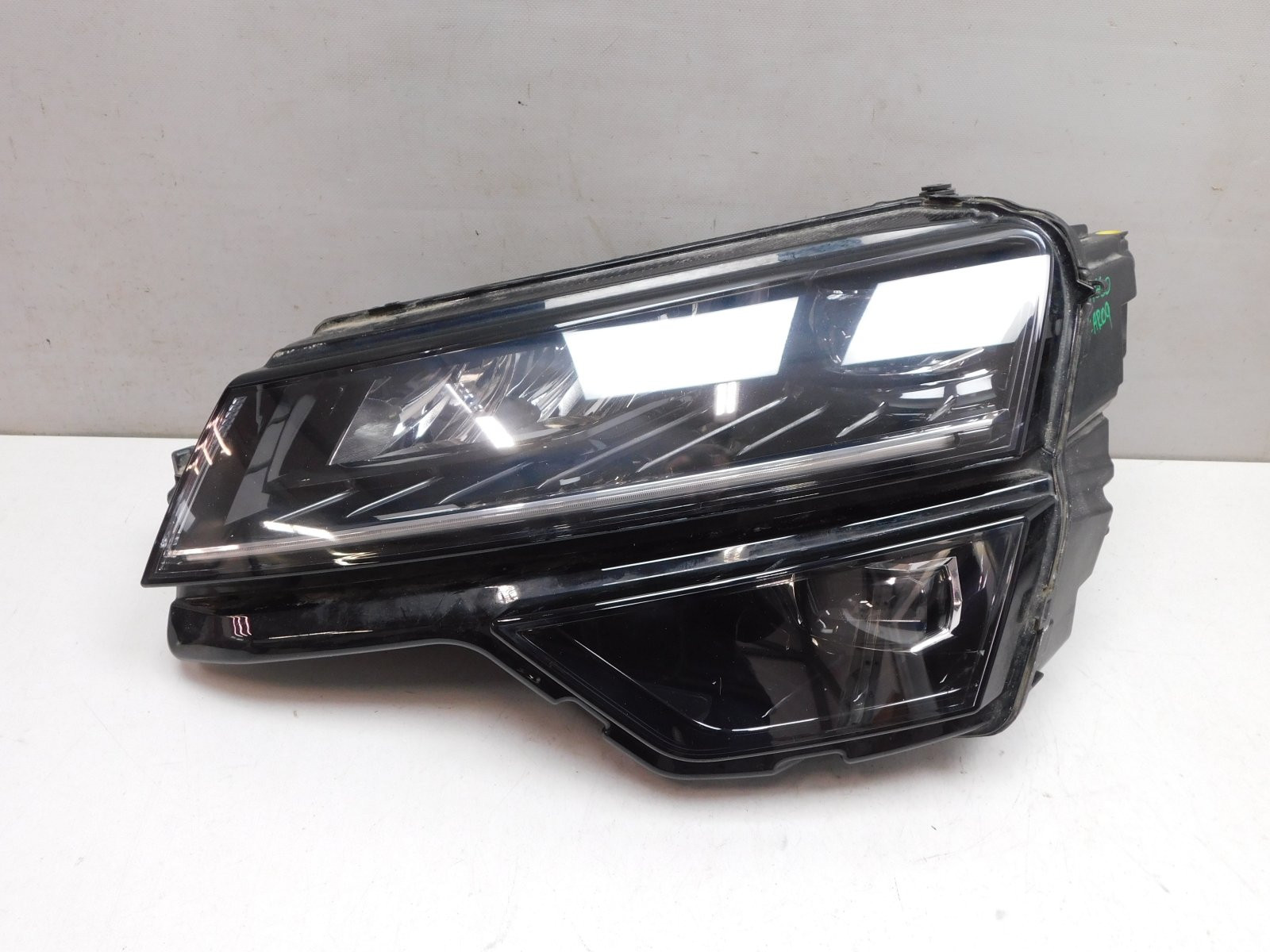 Фара левая Skoda Karoq 2017>