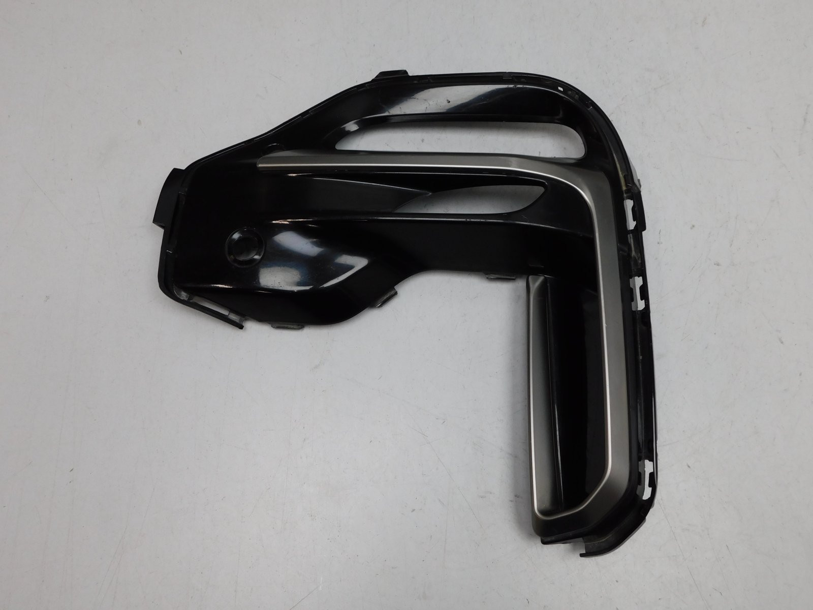 Накладка переднего бампера BMW X5 G05 2018>