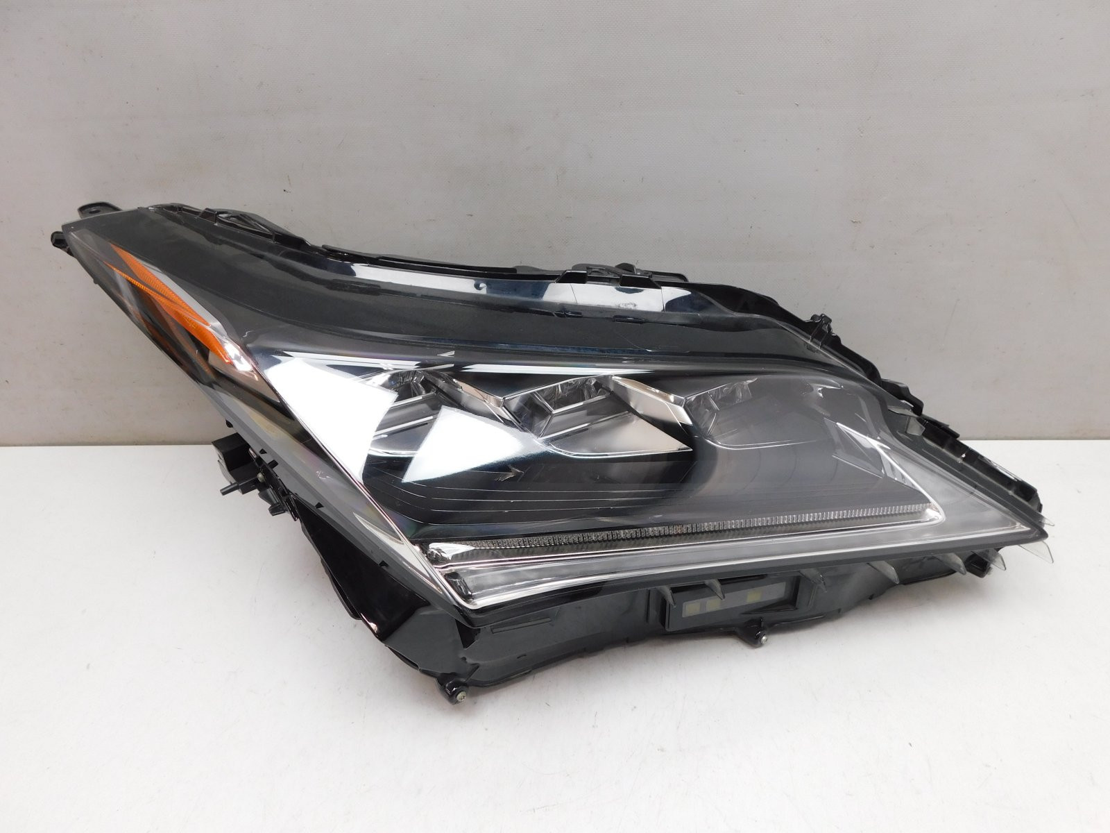 Фара правая Lexus RX IV 2015>