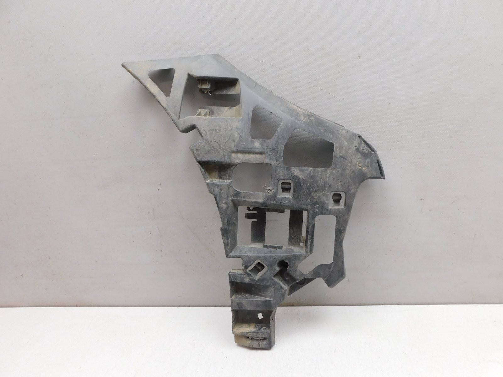 Кронштейн переднего бампера Mercedes-Benz S-Klasse W222 2013>