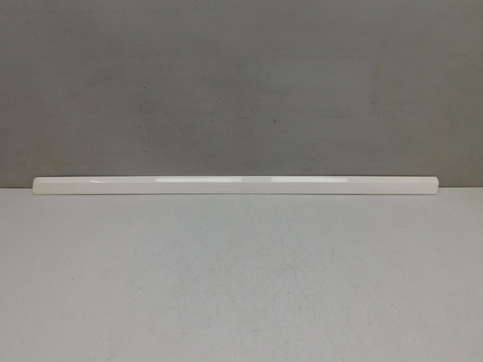 Молдинг двери передней правой Skoda Octavia II (A5 1Z) 2004-2013