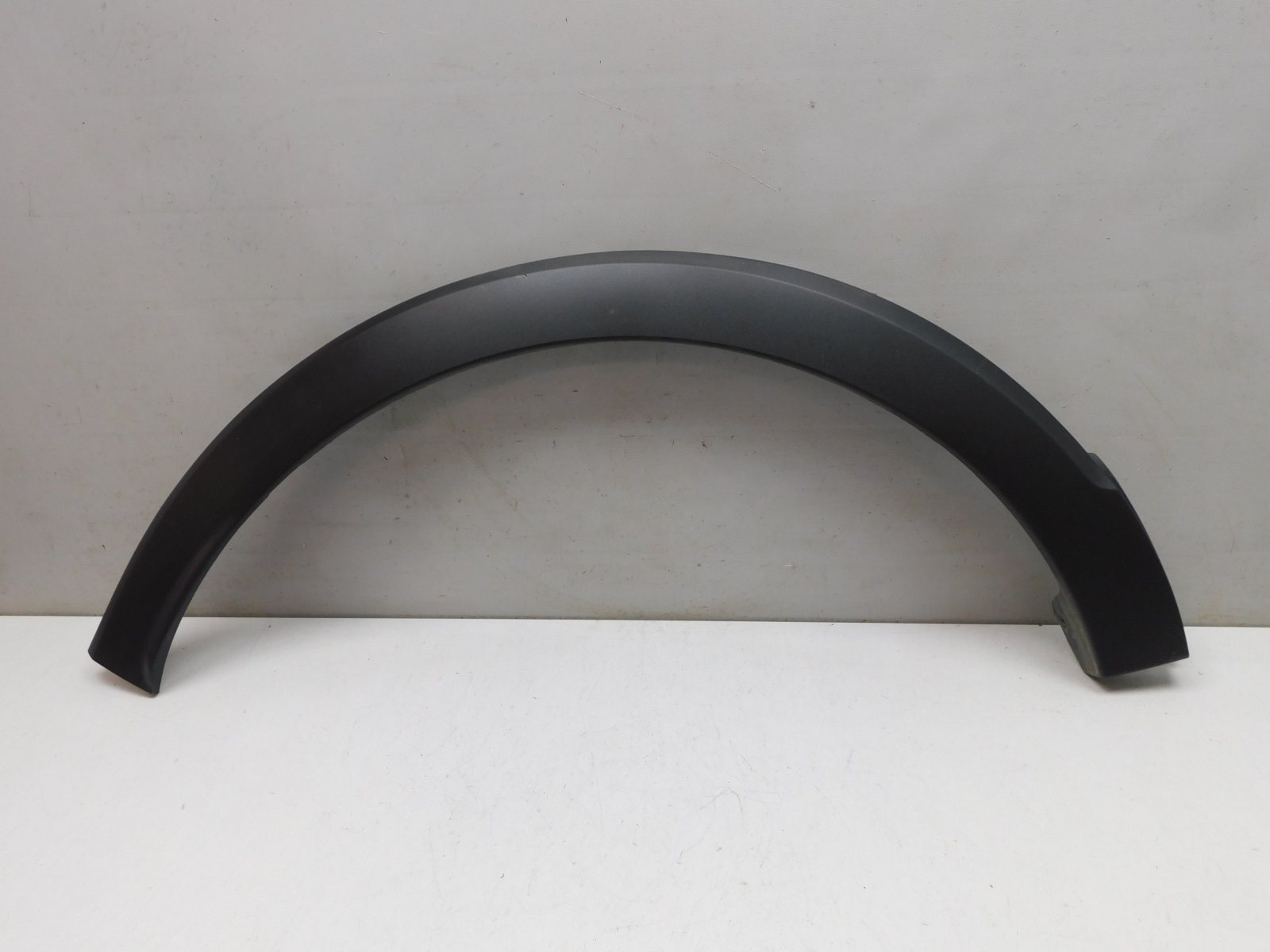 Накладка крыла заднего  правого Renault Kaptur 2016>