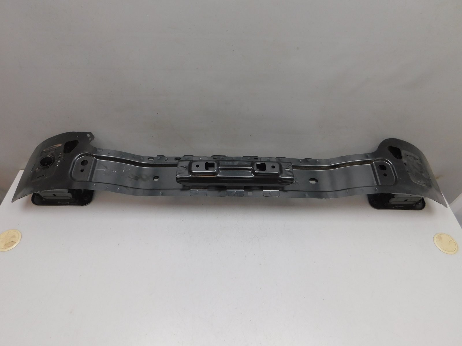 Усилитель переднего бампера Ford Transit 2014>