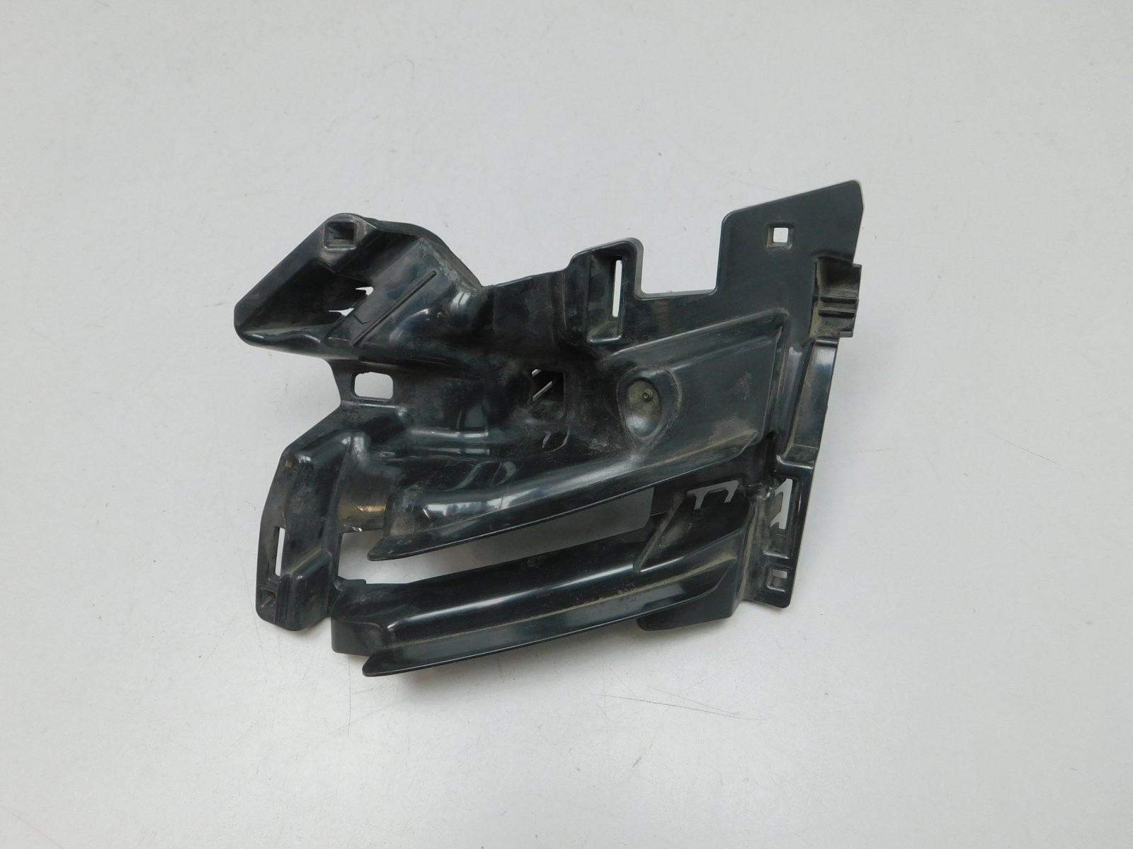 Кронштейн переднего бампера Skoda Kodiaq 2017>