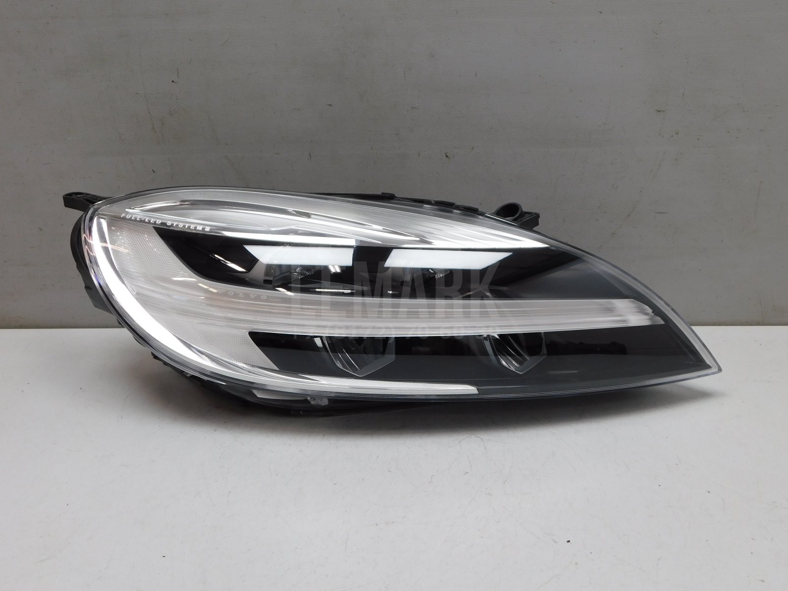 Фара правая Volvo V40/V40 Cross Country 2012> 31677019