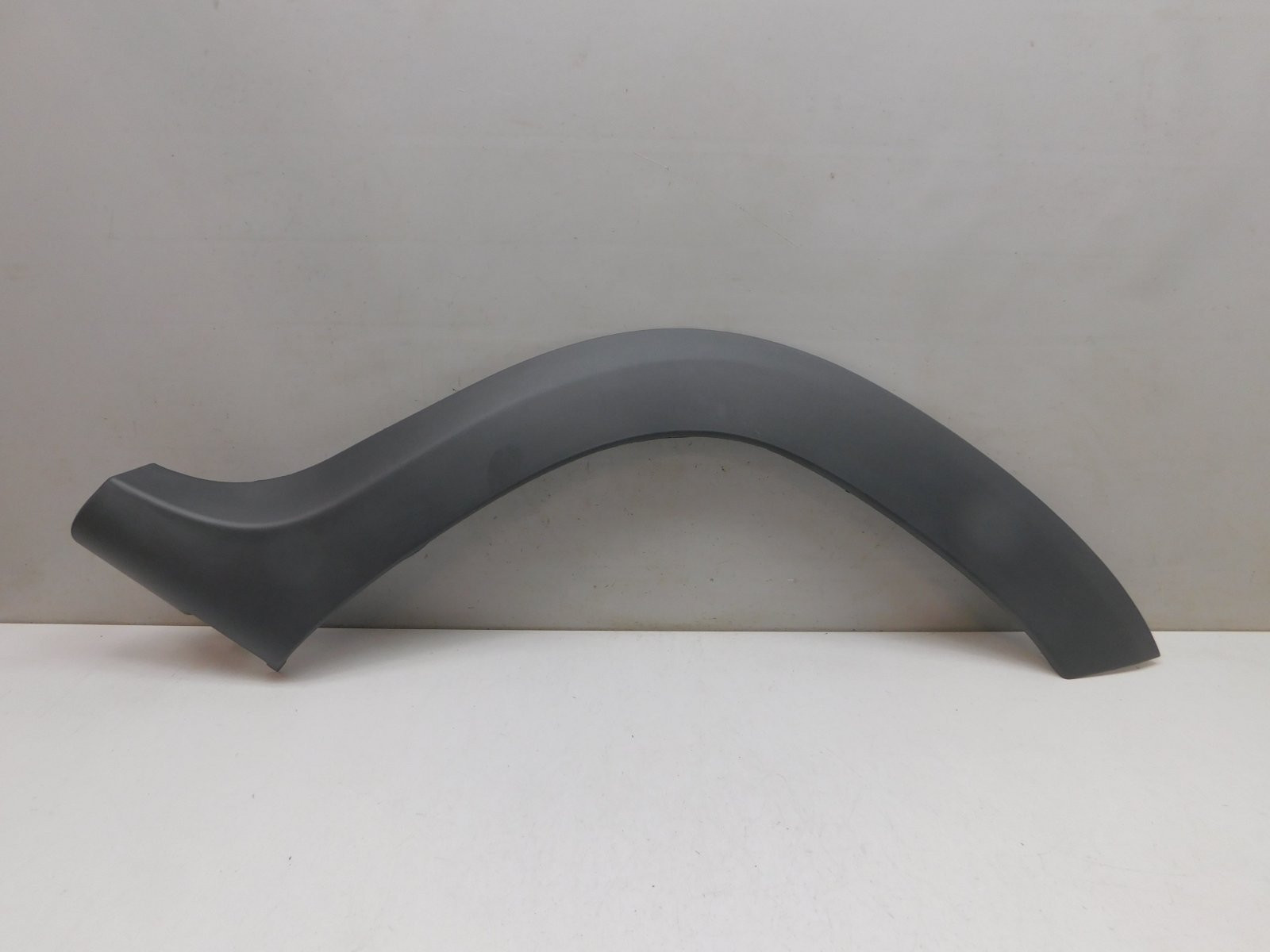 Накладка крыла заднего  левого Renault Duster 2011>