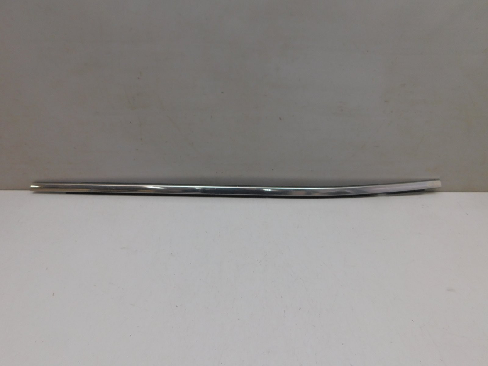 Накладка стекла заднего левого Renault Arkana 2019>