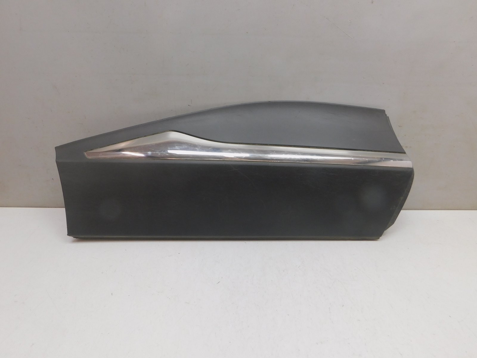 Накладка двери задней правой Renault Kaptur 2016>