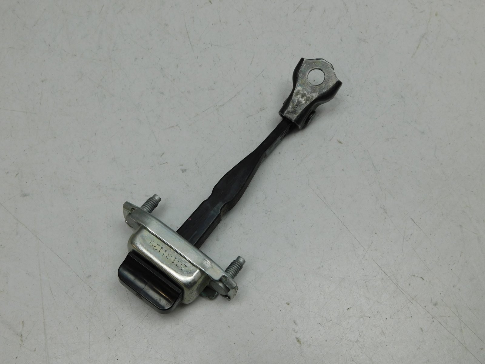 Ограничитель двери Renault Arkana 2019>