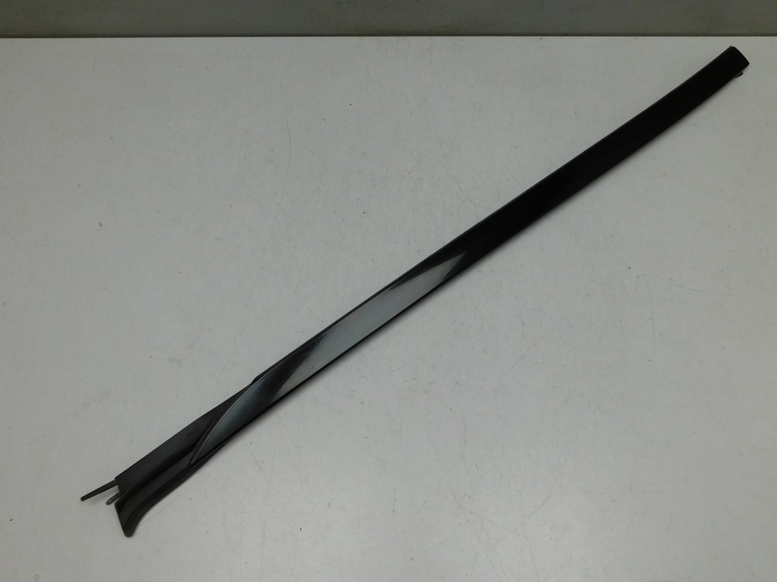 Молдинг лобового стекла BMW X5 G05 2018>