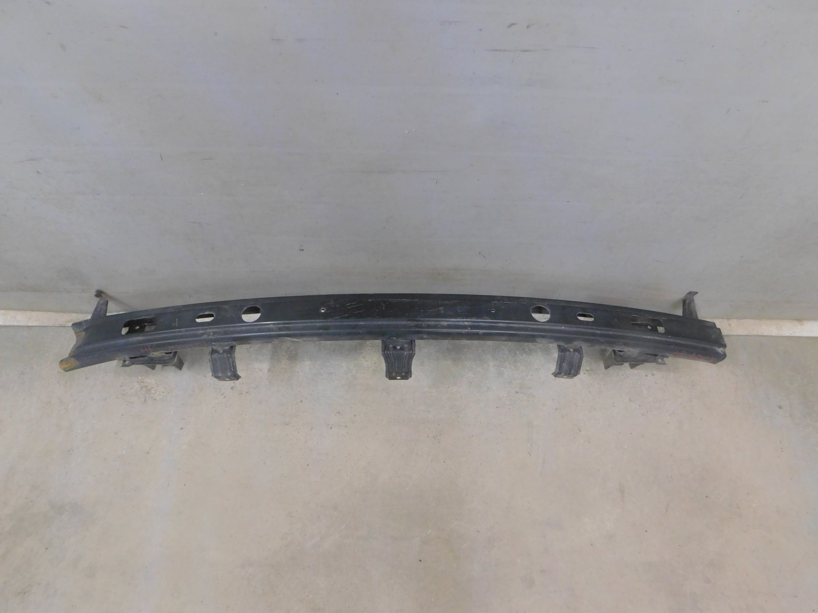 Усилитель заднего бампера Hyundai Grand Starex 2007>