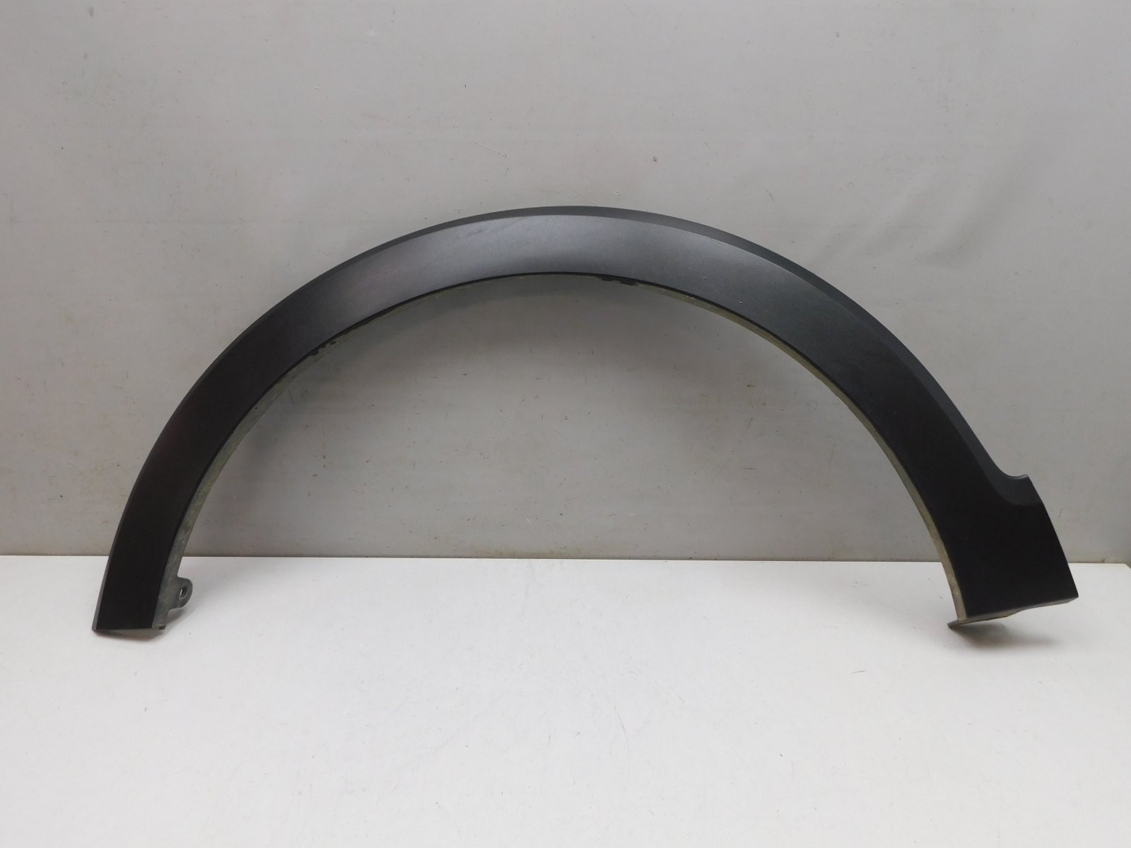 Накладка крыла переднего левого Renault Kaptur 2016>