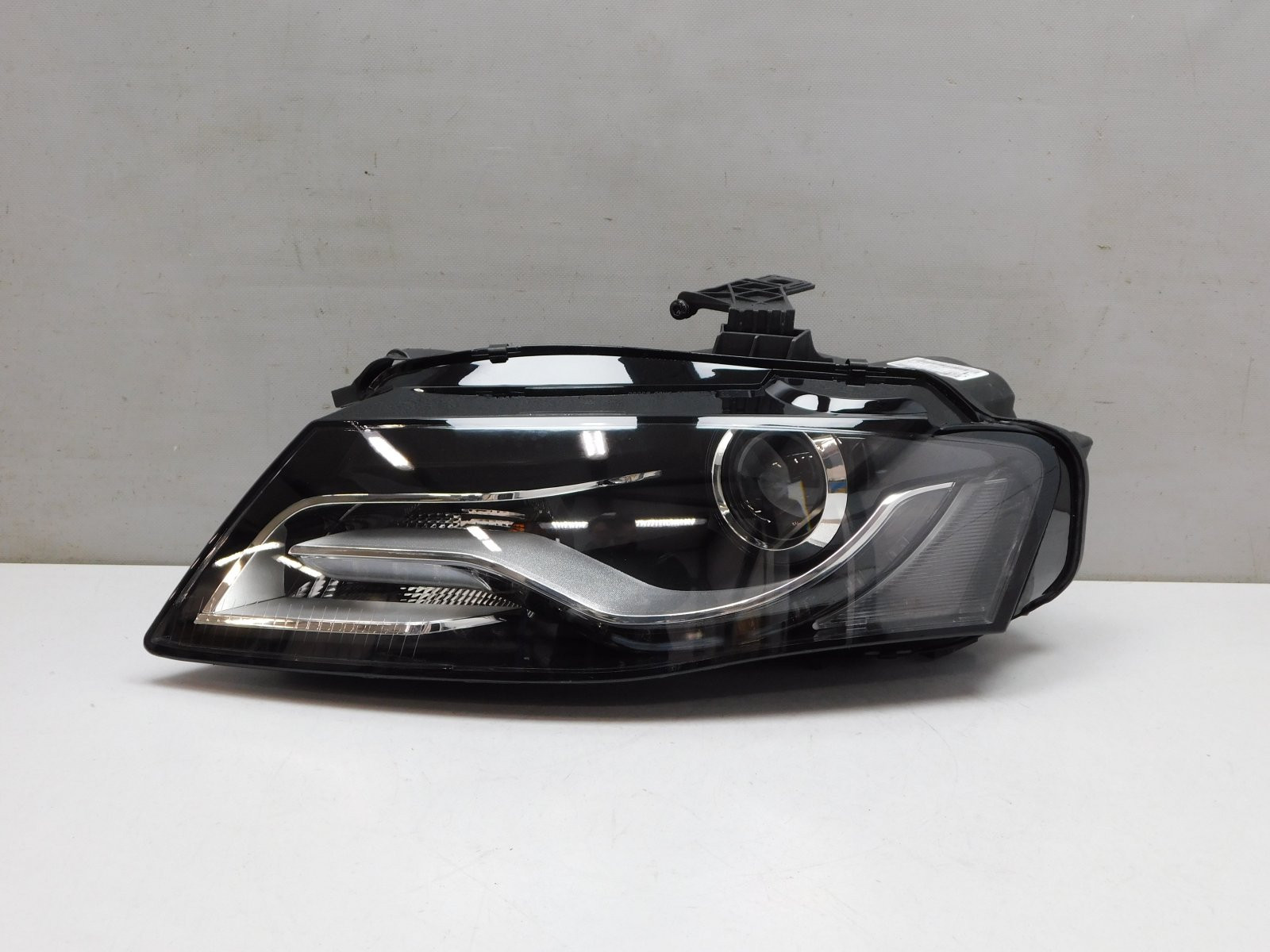 Фара левая Audi A4 [B8] 2007-2015