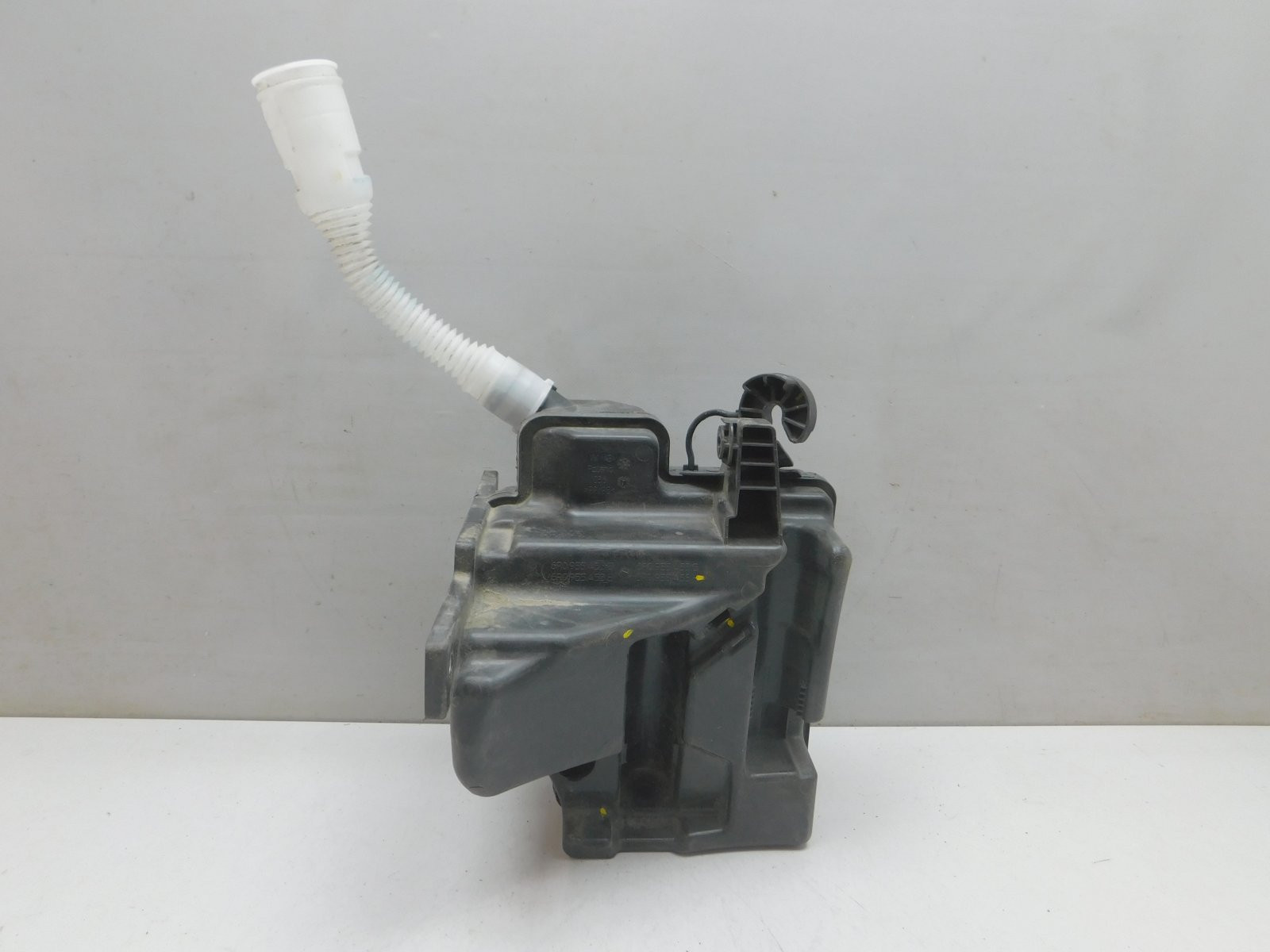 Бачок омывателя лобового стекла Skoda Fabia 2007-2015