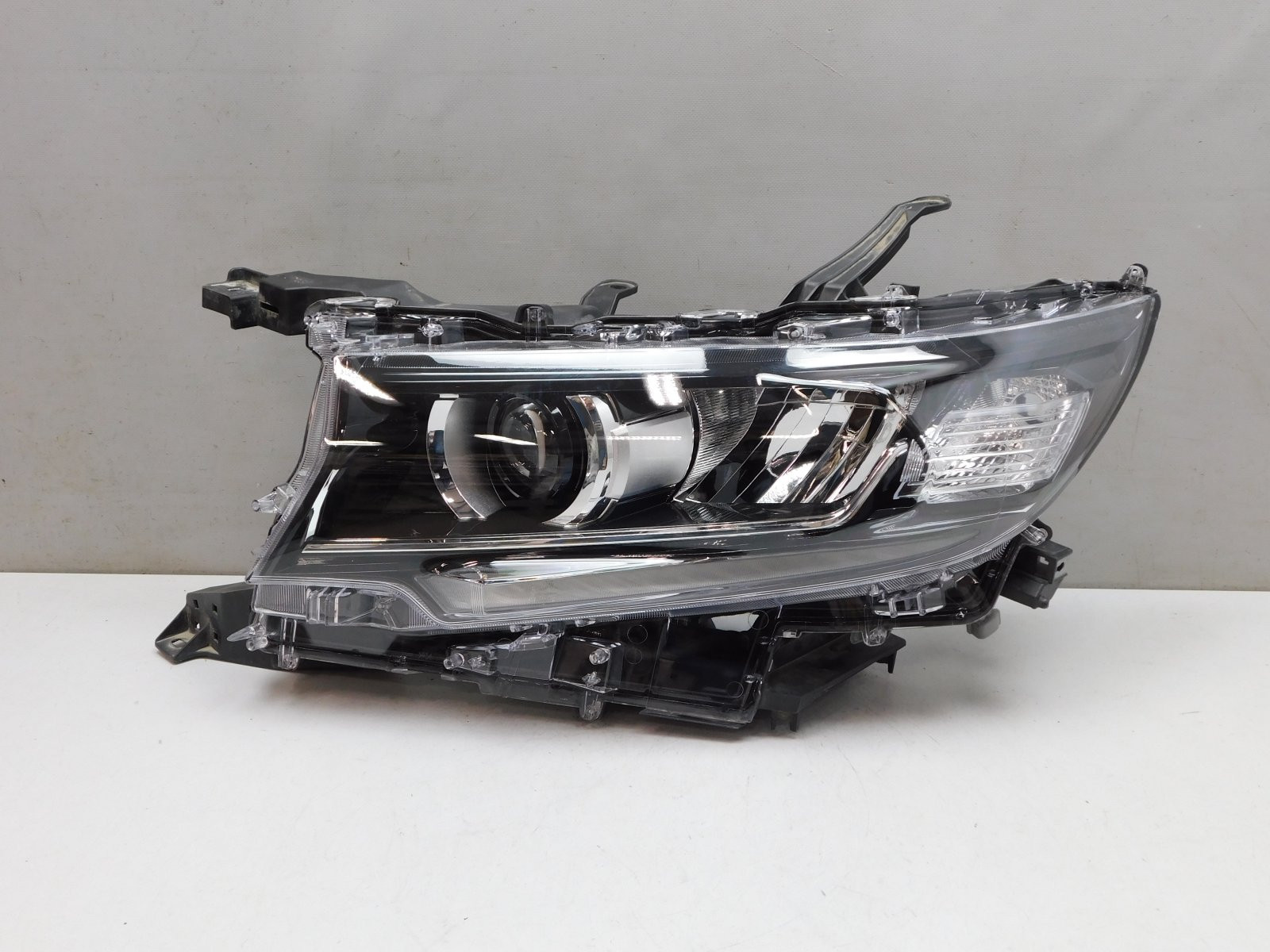 Фара левая Toyota Land Cruiser (150)/Prado 2009>