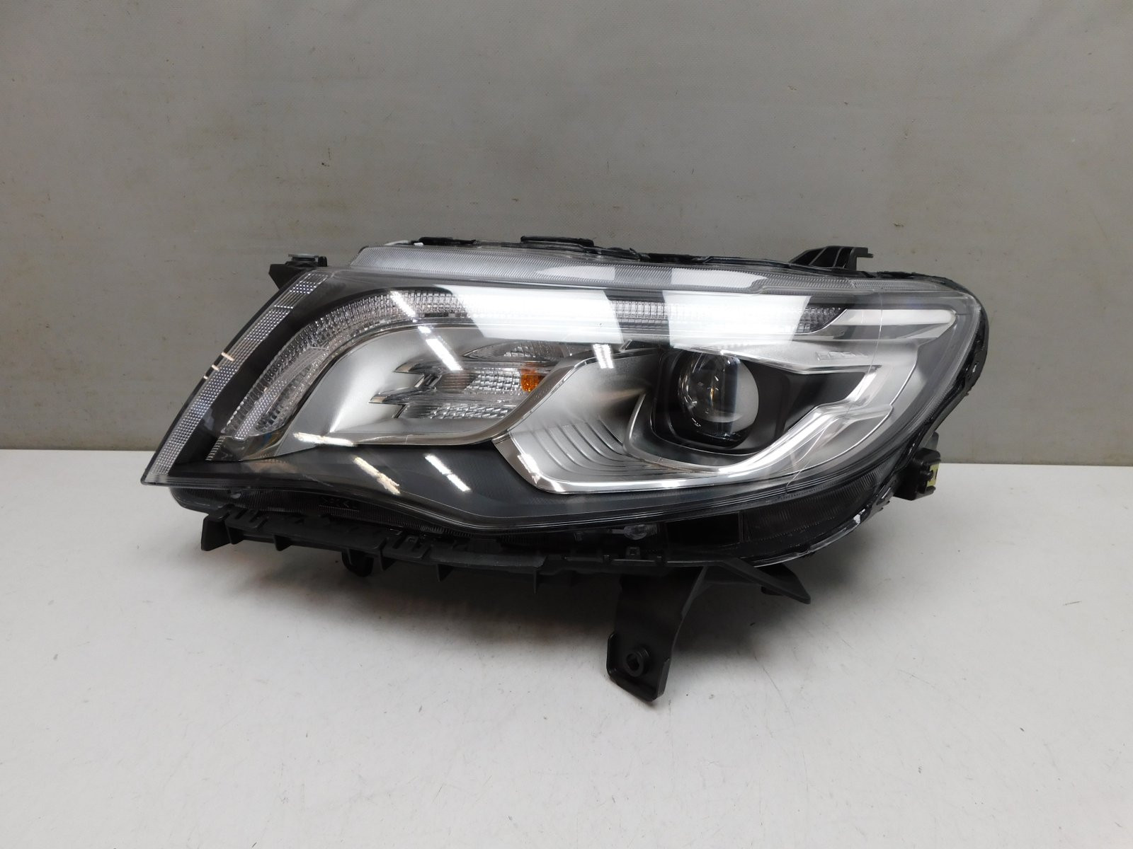 Фара левая Geely Atlas 2017>