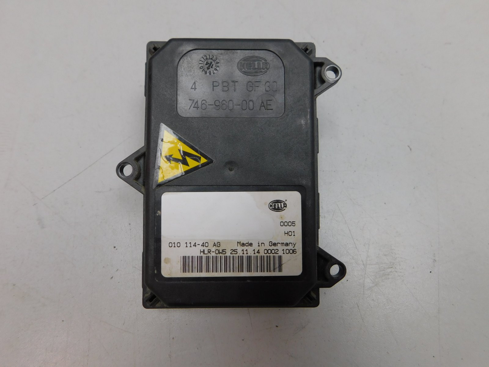 Блок розжига ксеноновой лампы Volkswagen Touareg 2010>