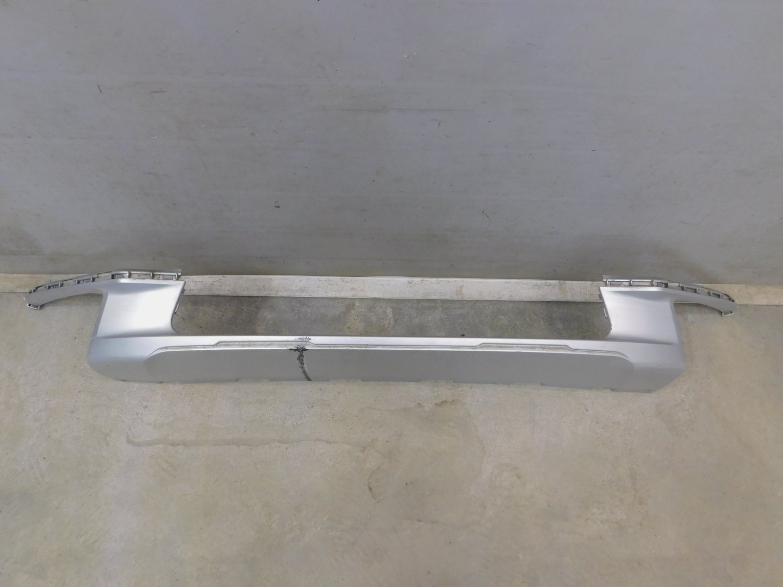 Накладка переднего бампера Volvo V90 Cross Country 2017>