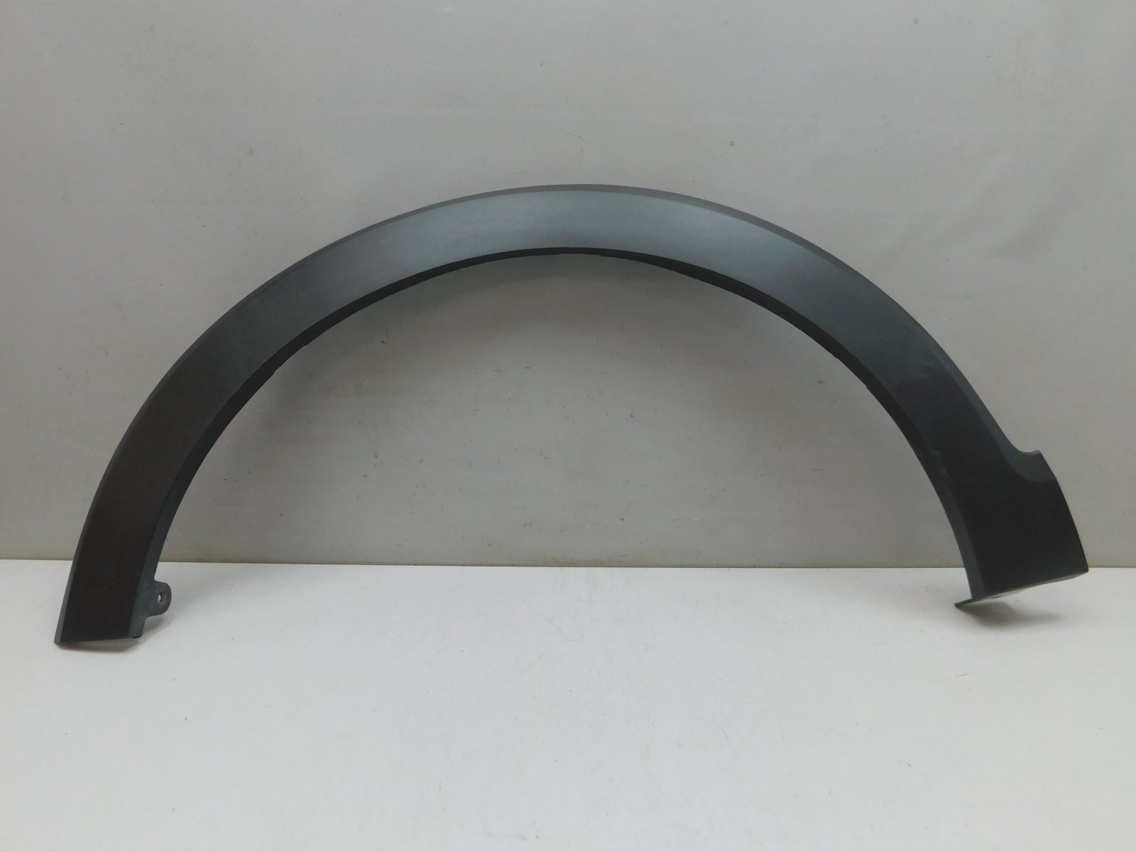 Накладка крыла переднего левого Renault Kaptur 2016>