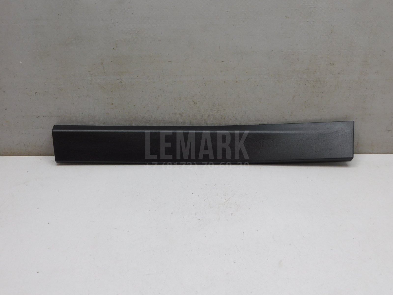 Накладка двери задней левой BMW X1 F48 2015> 51137352093
