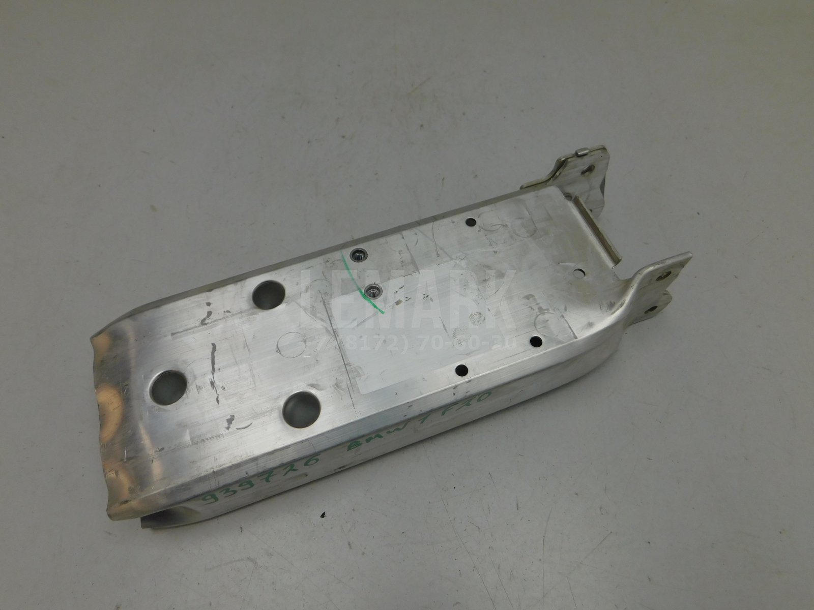 Кронштейн усилителя переднего ба BMW 1-серия F20/F21 2011> BMW 51117266192
