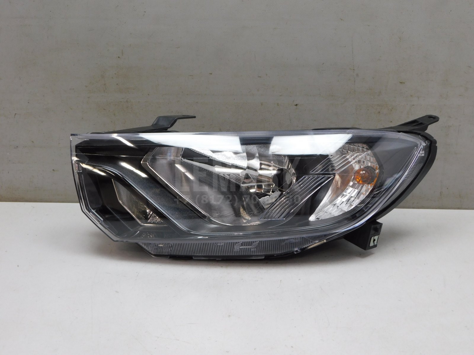 Фара левая VAZ Lada Granta 2011> 8450112281