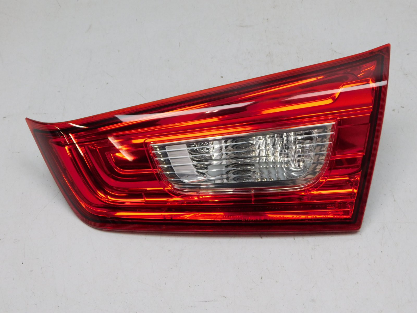 Фонарь задний внутренний правый Mitsubishi ASX 2010>